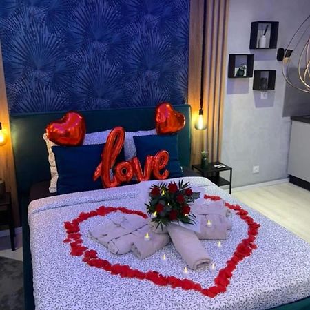 Appartement La Splenzia Spa Jacuzzi Wifi Clim 亞維農 外观 照片