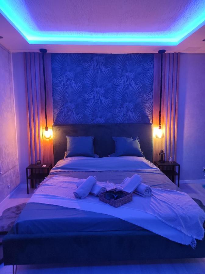 Appartement La Splenzia Spa Jacuzzi Wifi Clim 亞維農 外观 照片