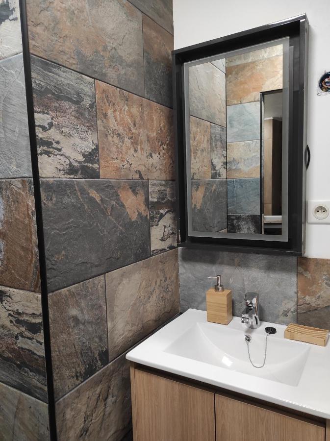 Appartement La Splenzia Spa Jacuzzi Wifi Clim 亞維農 外观 照片