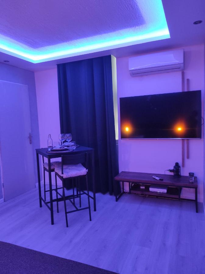 Appartement La Splenzia Spa Jacuzzi Wifi Clim 亞維農 外观 照片